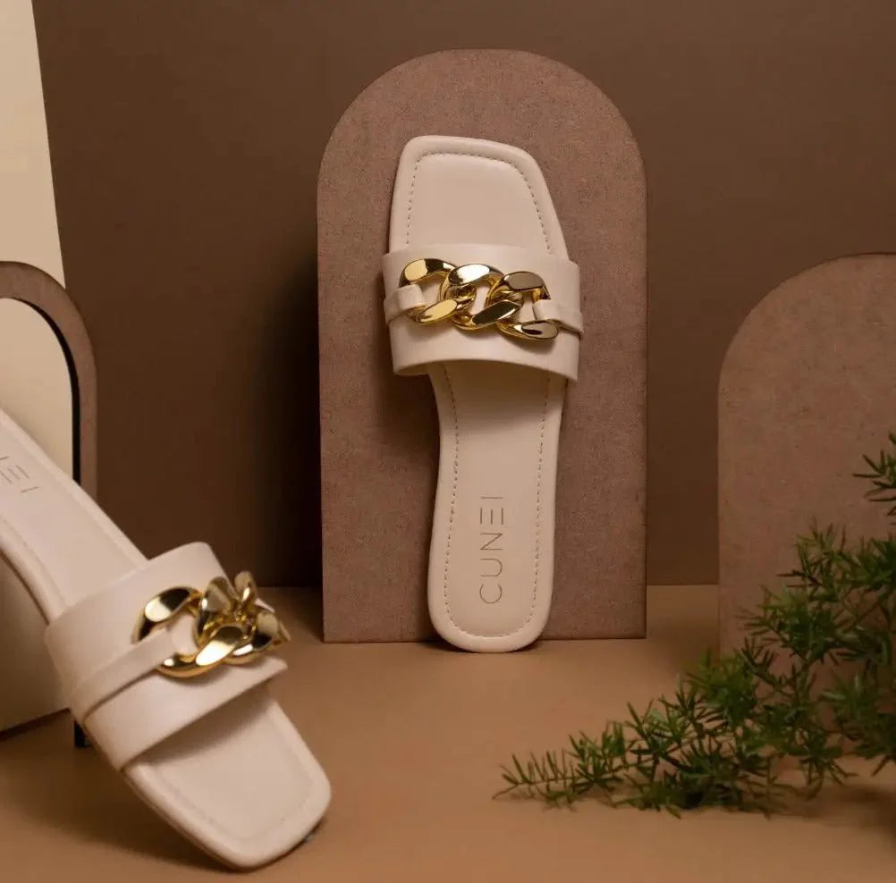 10 Must-Have Sandals for Girls This Season - cunei