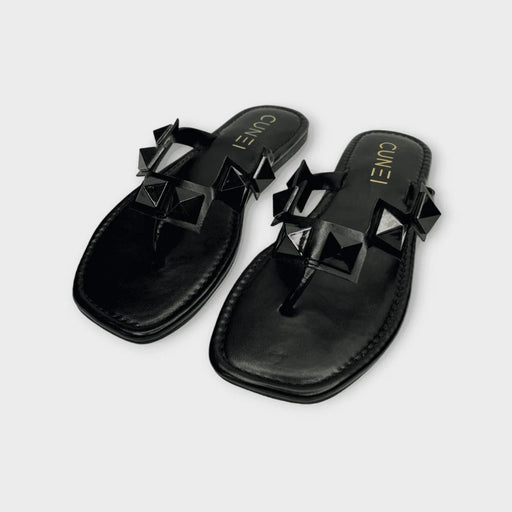 5 Chic Black Flats for Women to Elevate Any Outfit - cunei