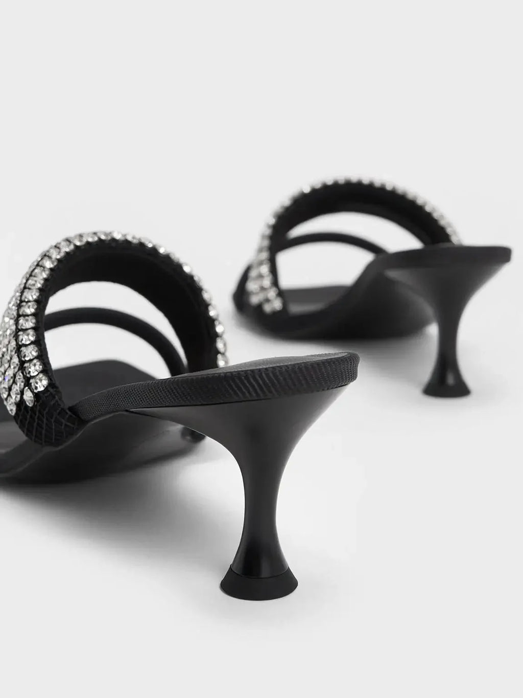 5 Trending Heel Styles Every Woman Should Own in 2024 - cunei