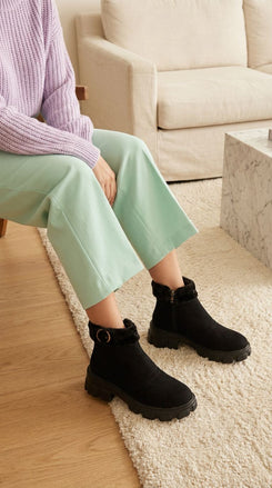 Black Furry K-Pop Boots - view 3