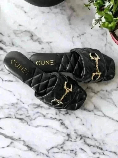 Black Quilt Flats - cunei