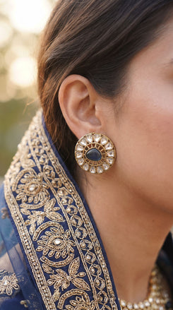 Blue and Clear Polki Round Stud Earrings product photo, Cunei India