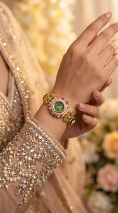 Emerald Floral Medallion Bracelet Watch side view, Cunei India