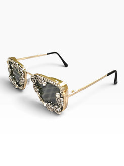 Classic golden frame glares on model, Cunei India