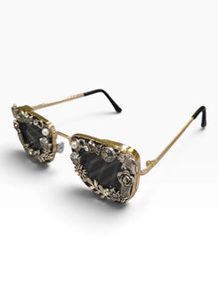 Rounded floral pearl glares detail, Cunei India