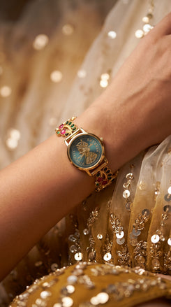 Green and Red Pearl Ethnic Bracelet Watch detail, Cunei India
