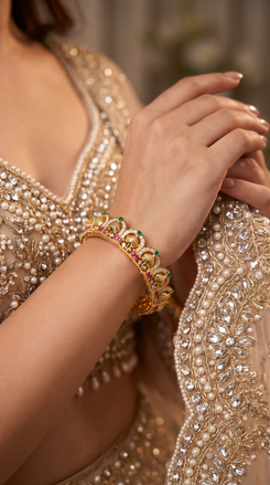 Green and Red Peacock Motif Kundan Ethnic Kada Bangles side view, Cunei India