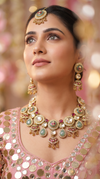 Heritage Green Red Stones Necklace Set