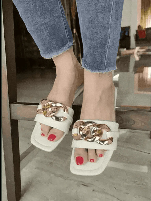 Ivory Chained White Flats - cunei