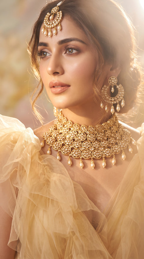 Princess Stone Gold and Pearl Drop Choker Necklace Earrings Maang Tikka Set