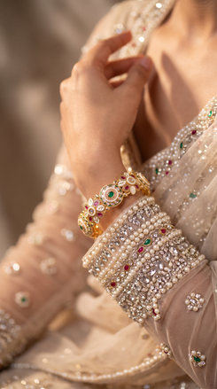 Red Green and White Floral Motif Meenakari Kundan Kada Bangles product photo, Cunei India