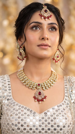 Red and White Stone Drop Pendant Kundan Necklace Set side view, Cunei India
