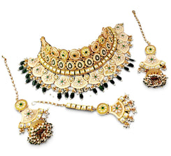 Royal Green Kundan Choker Necklace Earrings Maang Tikka Set - view 3