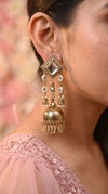 Square white kundan hanging earrings for women, Cunei India