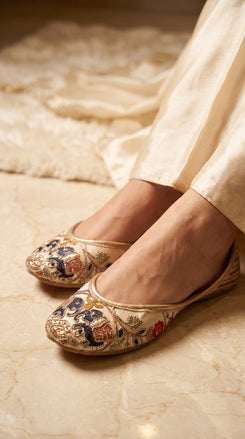 White Elephants Jutti for Women - view 3