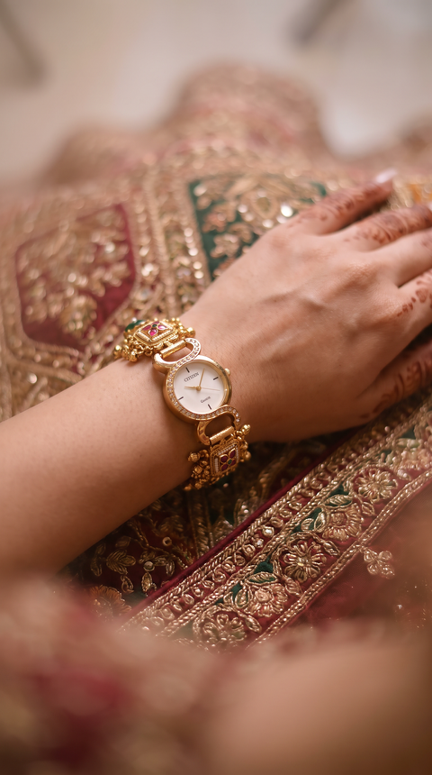 Heritage Luxury Round Crystal Dial Rajwadi Watch for Women