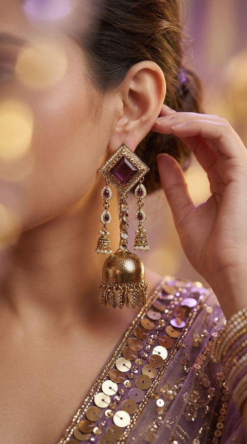 Square maroon kundan hanging earrings for women, Cunei India